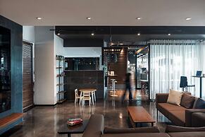Alt Hotel Halifax Airport - In Terminal