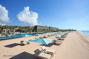 Park Regis Kuta, Bali