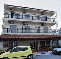 Evans Hotel