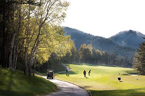 Mona Yongpyong Tower Condominium