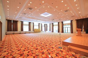 Mona Yongpyong Tower Condominium