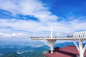 Mona Yongpyong Tower Condominium