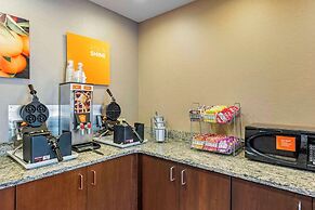 Comfort Inn & Suites