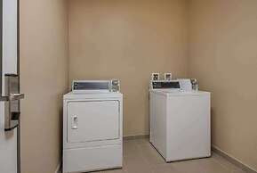 Comfort Inn & Suites Barnesville - Frackville