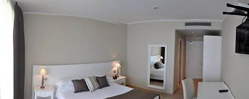 Tullio Hotel