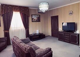 Praga Hotel