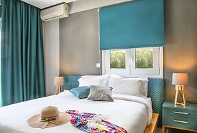 Royal Hotel and Suites