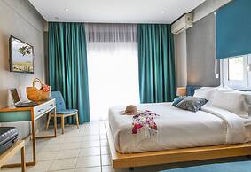 Royal Hotel and Suites