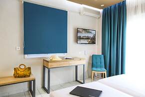 Royal Hotel and Suites
