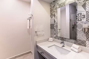 Laguna Shores Resort