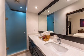 Laguna Shores Resort