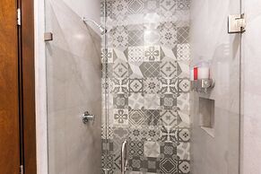 Laguna Shores Resort