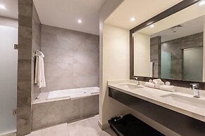 Laguna Shores Resort