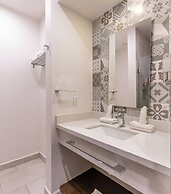 Laguna Shores Resort