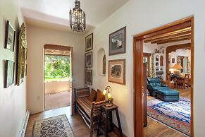 Inn on La Loma Plaza