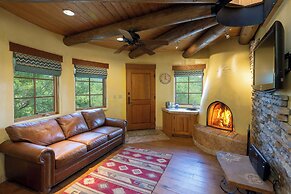 Inn on La Loma Plaza