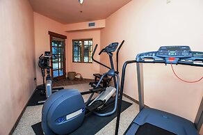 Inn on La Loma Plaza