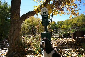 Inn on La Loma Plaza