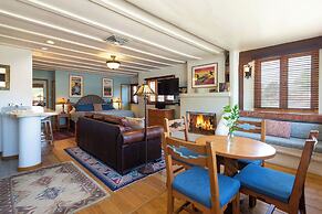 Inn on La Loma Plaza