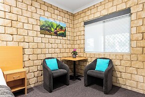 Great Divide Motor Inn