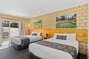 Great Divide Motor Inn