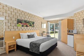 Great Divide Motor Inn