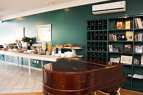 Vitória Hotel Residence Newport