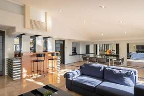 Orchid Garden Suites