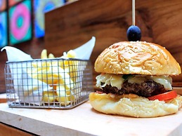 Fame Hotel Gading Serpong