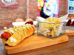 Fame Hotel Gading Serpong