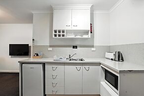 Elphin Motel & Serviced Apartments