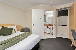 Elphin Motel & Serviced Apartments