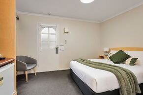 Elphin Motel & Serviced Apartments