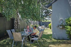 Elphin Motel & Serviced Apartments