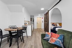 Elphin Motel & Serviced Apartments