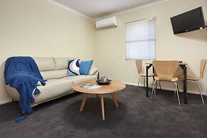 Elphin Motel & Serviced Apartments