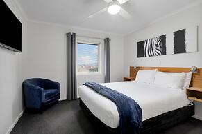 Elphin Motel & Serviced Apartments