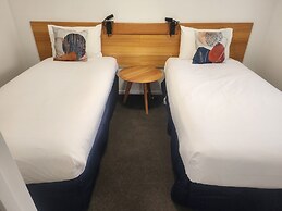 Elphin Motel & Serviced Apartments