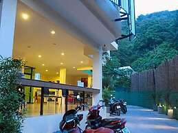 The Wave Patong Boutique Hotel