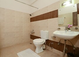 Hotel Maniram Palace