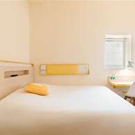 Bloomrooms @ New Delhi Railway Station