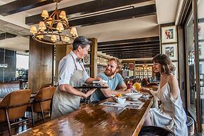 The Singular Santiago