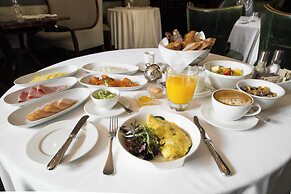 The Singular Santiago