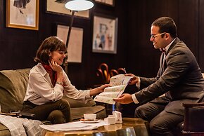 The Singular Santiago