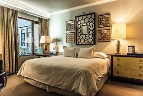 The Singular Santiago