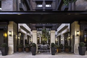 The Singular Santiago