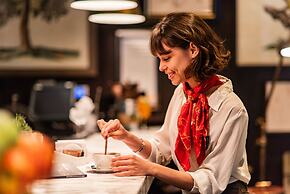 The Singular Santiago