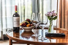 The Singular Santiago