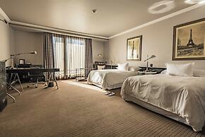 The Singular Santiago