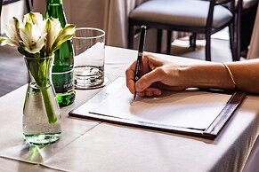 The Singular Santiago